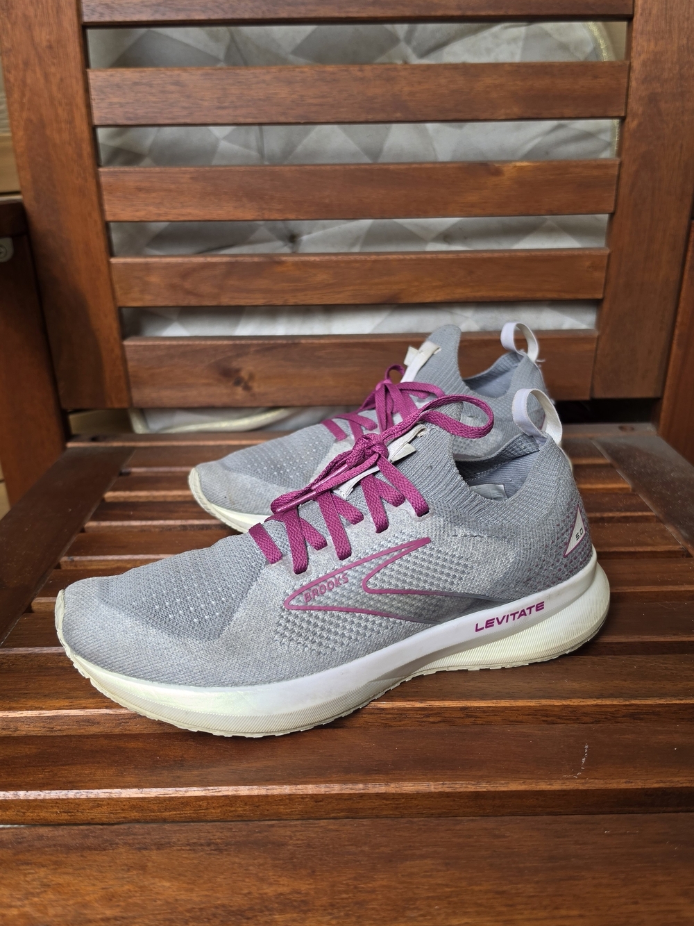 Brooks Levitate Women’s Size 7.5